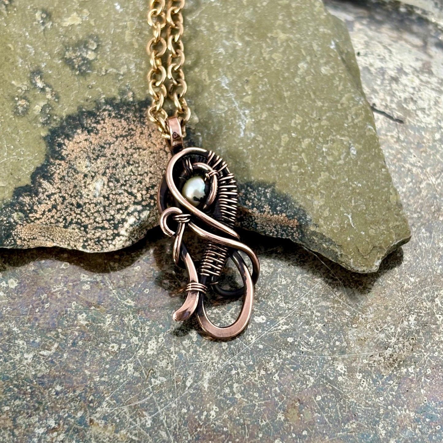 S-Curve Woven Necklace with Glass or Pearl